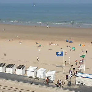 Appartement Raversijde With Seaview, Oostende